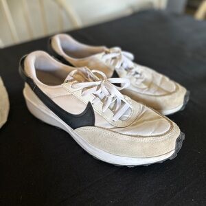 Nike White and Black Retro Sneakers